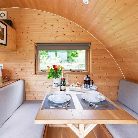 68 Degrees West Glamping Apartment Brecon Exterior photo