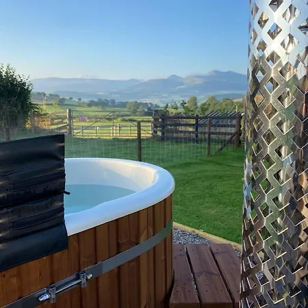 68 Degrees West Glamping Apartment Brecon Exterior photo