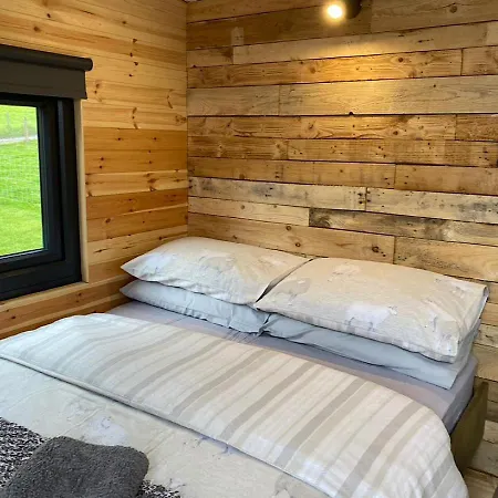 68 Degrees West Glamping Apartment Brecon Exterior photo