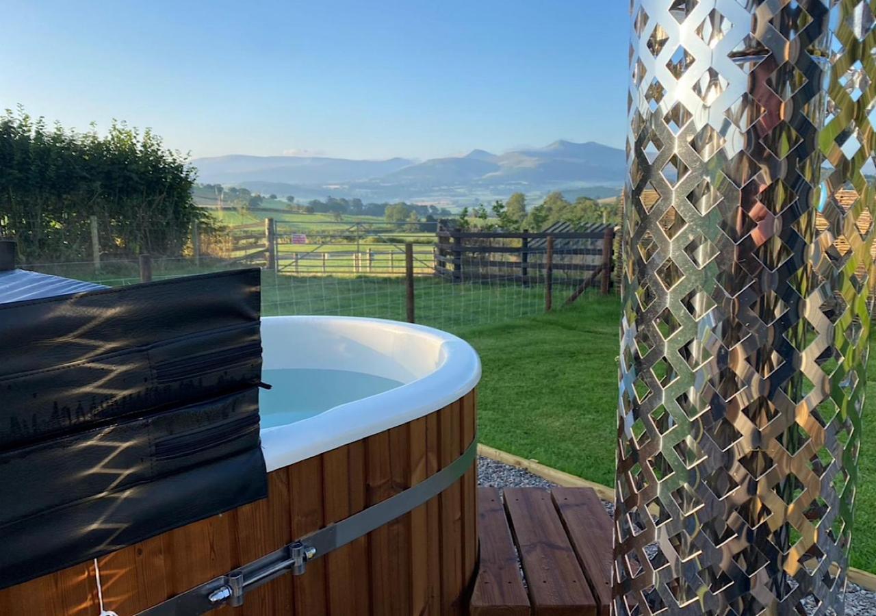 68 Degrees West Glamping Apartment Brecon