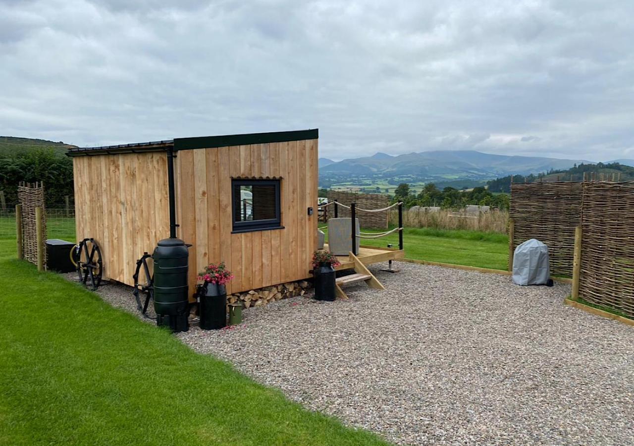 Apartment 68 Degrees West Glamping Brecon